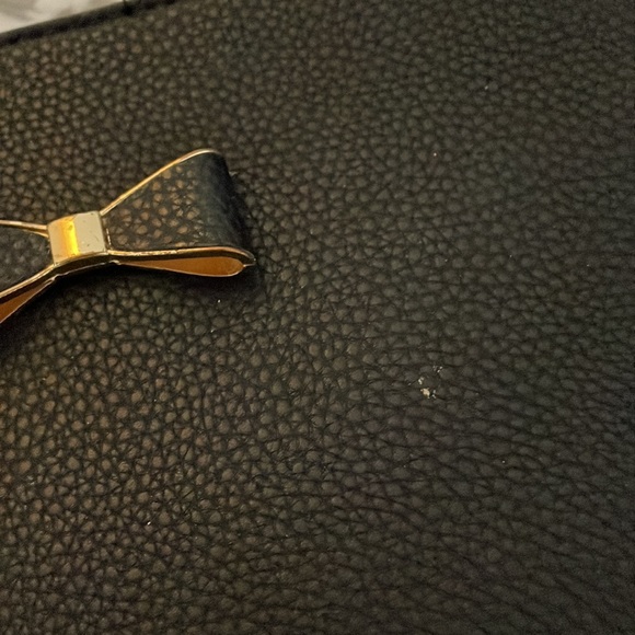 Black Crossbody - Picture 4 of 8